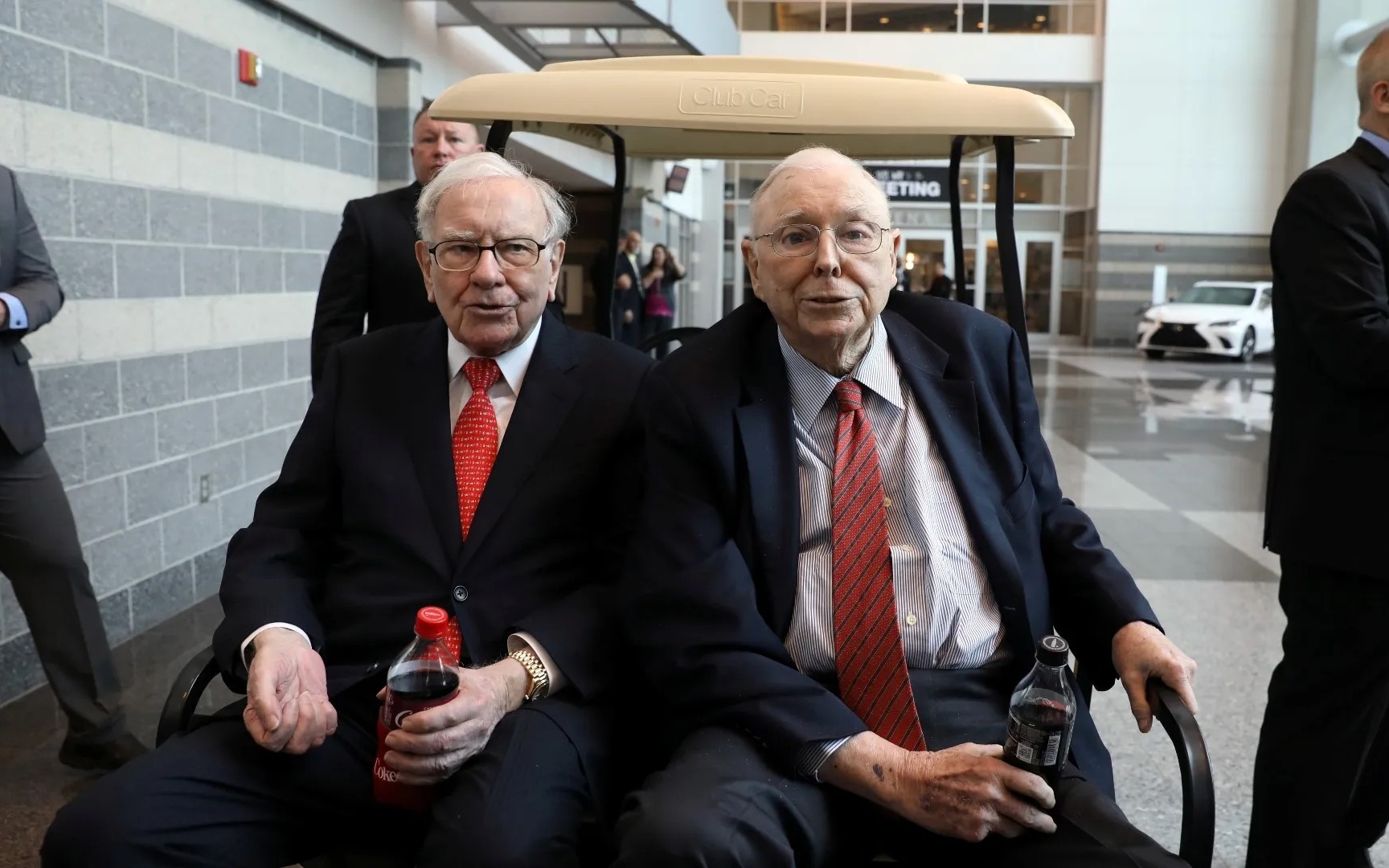 Berkshire Hathaway Chairman Warren Buffett (left) alongside Vice Chairman Charlie Munger as seen at the annual shareholder day in Omaha, Nebraska.
Image Source: Reuters