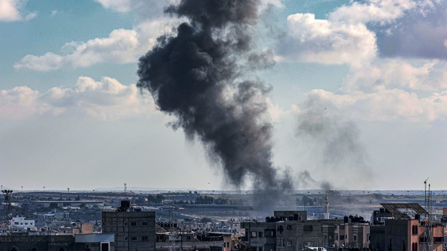 Israel bombs Rafah following Biden’s warning regarding arms transfers
Image Source: The Daily Beast
